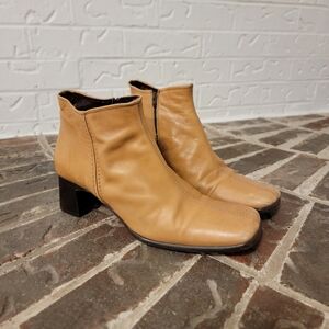 vintage tan leather square toe ankle boots booties western block heel italian 8